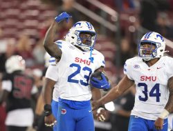 No. 21 SMU strikes early, scores big in rout of Stanford