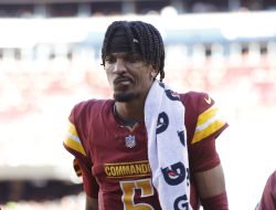 Commanders QB Jayden Daniels (rib) won’t return vs. Panthers