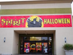 Spirit Halloween Claps Back at “Irrelevant” SNL Over Sketch