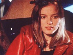 Ronna in the Movie ‘Go’ ‘Memba Her?!
