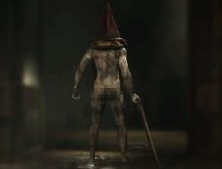 Forget Thomas the Tank Engine, here’s a Silent Hill 2 Remake mod that’ll have you running from stupid sexy Pyramid Head’s surprisingly well-sculpted bum