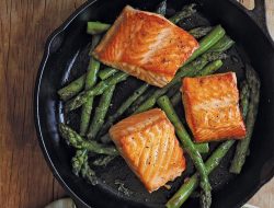 Prime Day Lodge Skillet Deal That Rivals Le Creuset