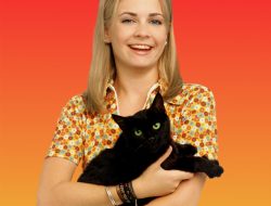 These Sabrina the Teenage Witch Secrets Are Spellbinding
