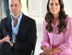 Kate Middleton Attends First Outing With Prince William After Chemo