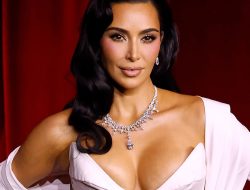 Kim Kardashian Poses in Her “Birthday Suit” For 44th Birthday