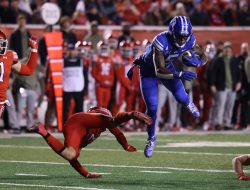 No. 9 BYU rallies past Utah on clutch field goal