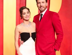 See Chris Evans’ Wife Alba Baptista Show Support for Him at Premiere